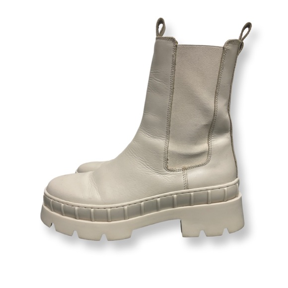 Steve Madden Barclay Chunky Heeled Boot Women’s 8.5 Bone - Picture 2 of 11